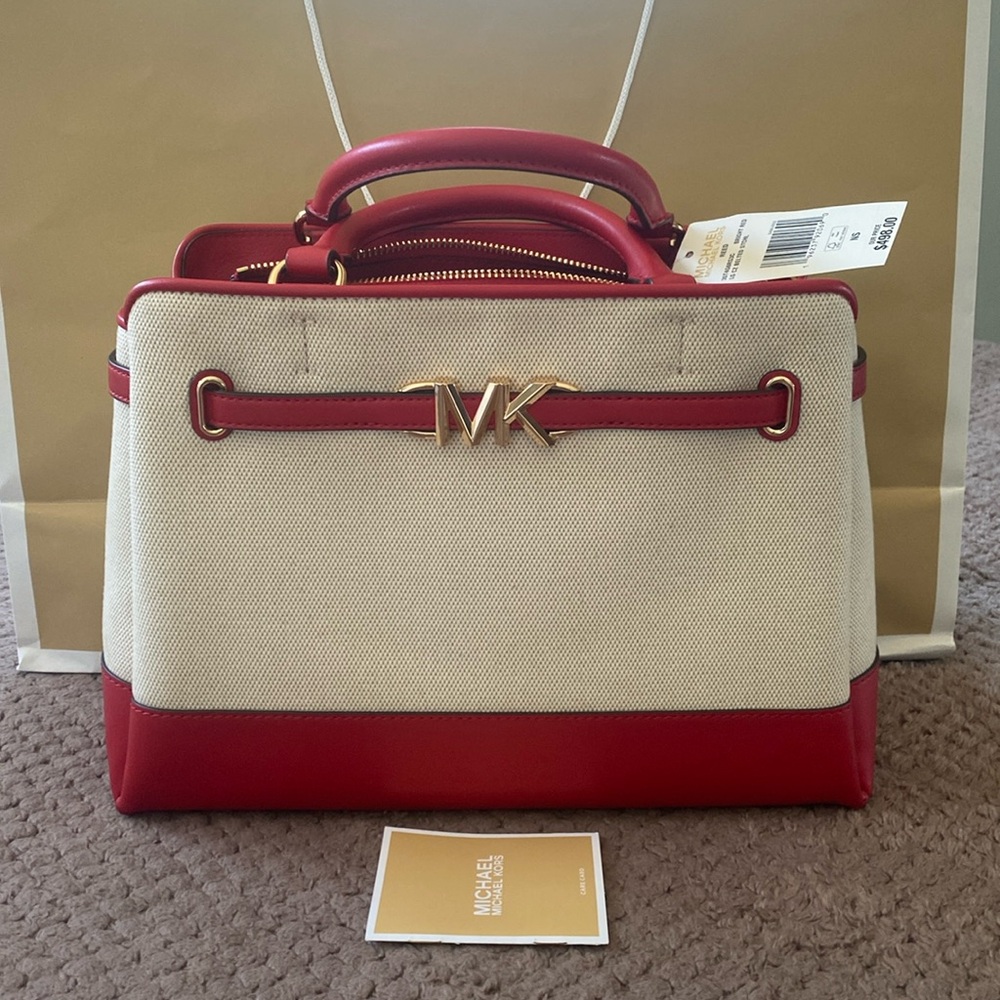 Beautiful Michael Kors shoulder bag new red and light cream